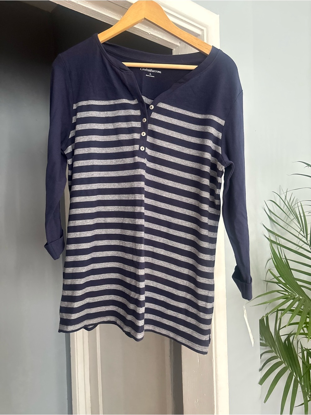 Croft & Barrow Navy Striped Henley Top Sz L